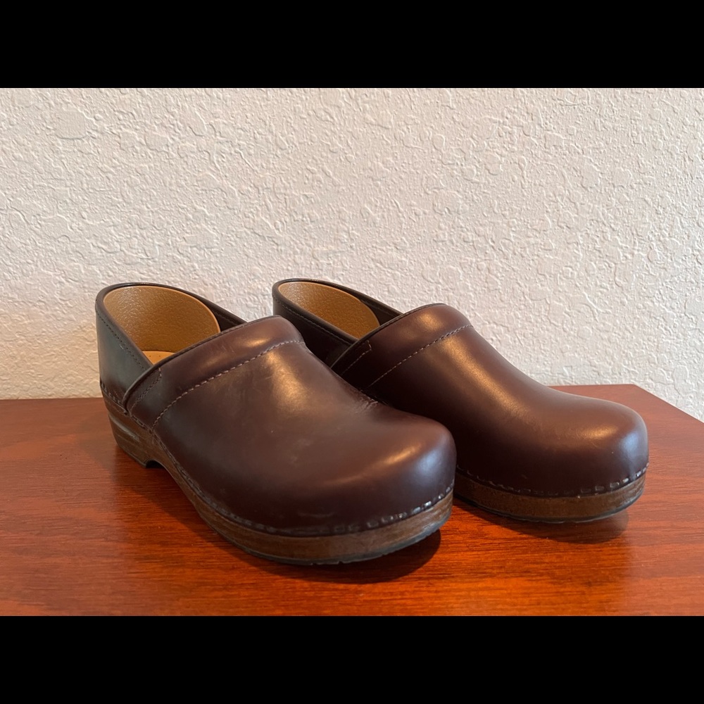 Dansko shoes size 11